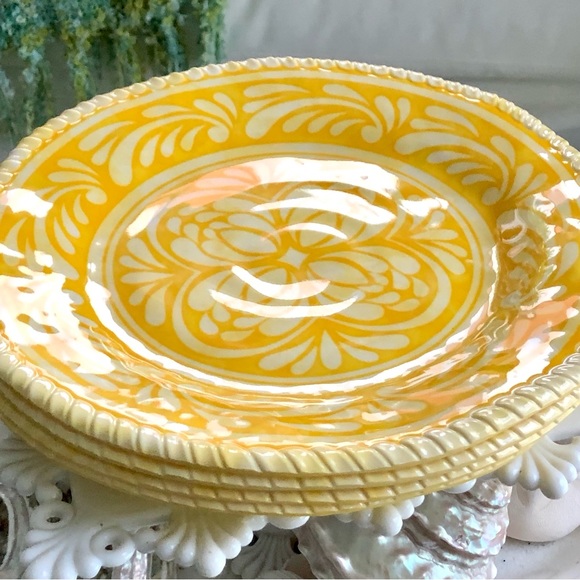 New! Melamine Dinner Plates - Picture 2 of 4